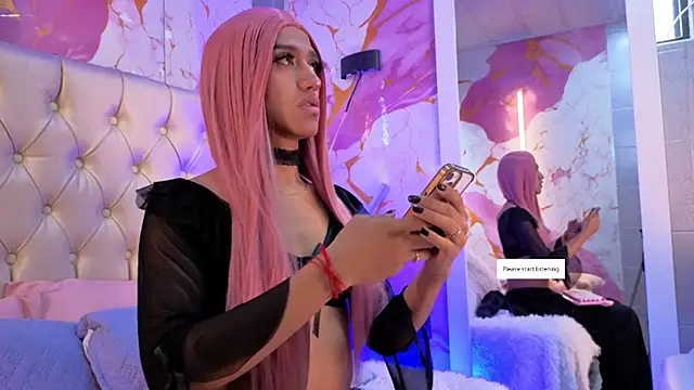 Luna Sissy  online show from 25, 6, 2026