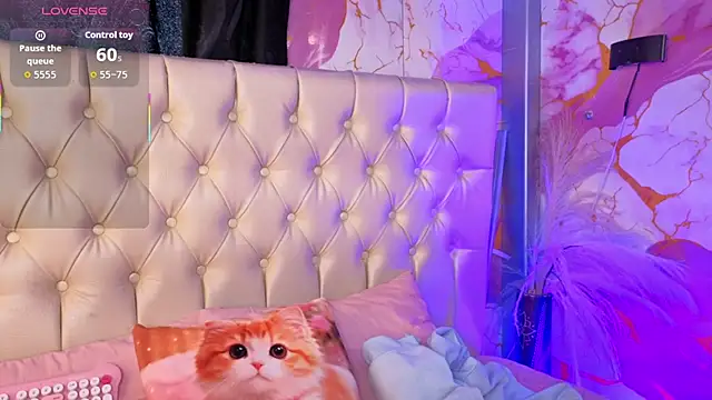 Luna Sissy  online show from 14, 7, 2026
