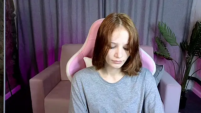 Snapshot of AliceJohansone chatting on 27, 6, 2026 AliceJohansone online show from 27, 6, 2026