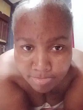 ChubbyMidgetxxx19 online show from 20, 5, 2026
