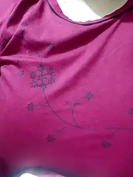 bigbubbesbegum online show from 10, 5, 2026