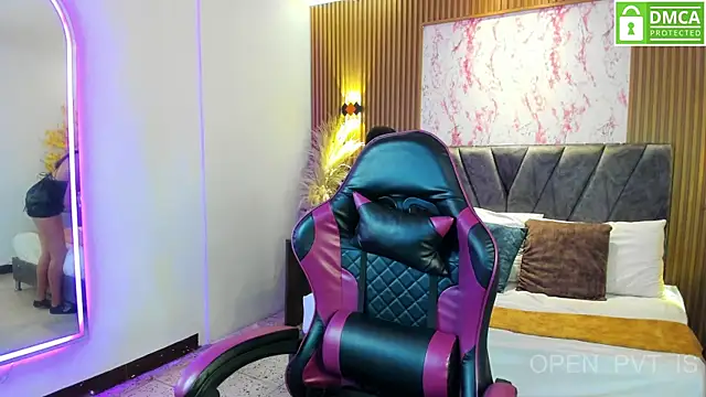 Aisha Vex online show from 12, 6, 2026