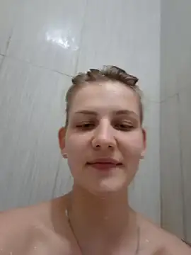 mooniekiss online show from 27, 5, 2026