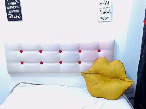 whitneynaugthyxxxx online show from 20, 6, 2026