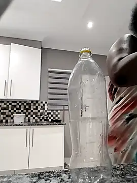 JuicyHoney 01 online show from 28, 6, 2026