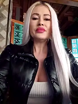 Snapshot of MILFBARBY chatting on 3, 3, 2025 MILFBARBY online show from 3, 3, 2025