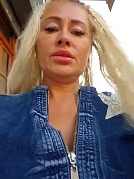 Snapshot of MILFBARBY chatting on 15, 9, 2025 MILFBARBY online show from 15, 9, 2025