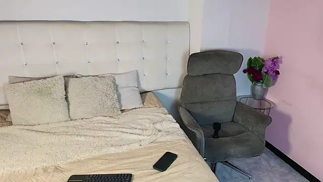 emilly duque online show from 27, 6, 2026
