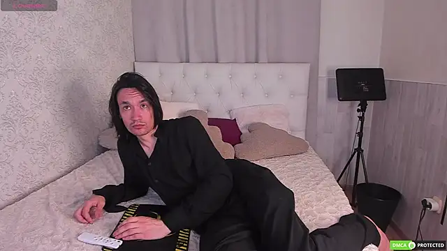 Snapshot of CalvinChapman chatting on 4, 7, 2026 CalvinChapman online show from 4, 7, 2026