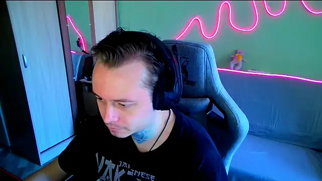 MeLanXolik online show from 19, 5, 2026