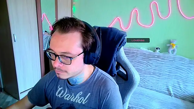 MeLanXolik online show from 3, 6, 2026