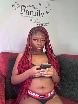 Snapshot of Cleosweetiex chatting on 14, 5, 2026 Cleosweetiex online show from 14, 5, 2026