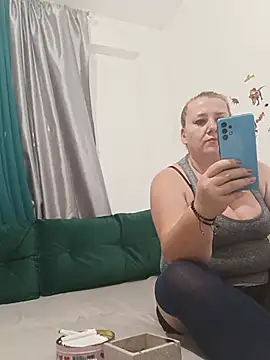 JuliaBestX online show from 2, 7, 2026
