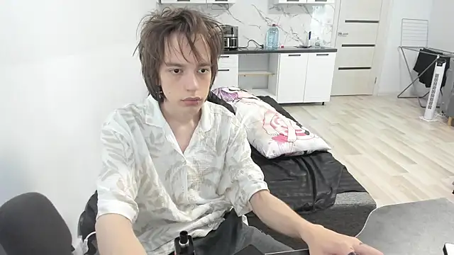 Nolan Sagee online show from 14, 6, 2026