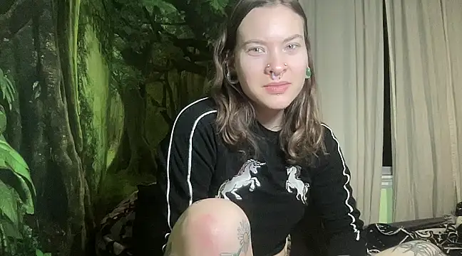 mo0ngoddess online show from 26, 1, 2025