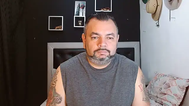 perverseveteranmanxxx online show from 4, 2, 2025