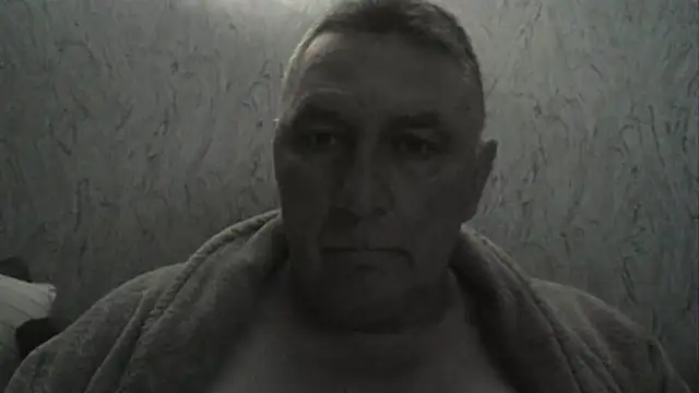 Snapshot of edje59a chatting on 4, 10, 2025 edje59a online show from 4, 10, 2025