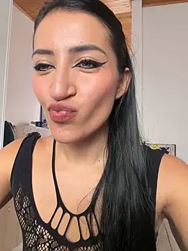 Snapshot of Charlottee01- chatting on 8, 6, 2026 Charlottee01- online show from 8, 6, 2026