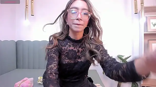 HannaCarttier  online show from 21, 6, 2026