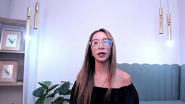 HannaCarttier  online show from 26, 6, 2026