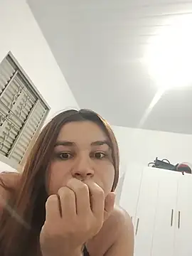 Evellynsexy online show from 14, 7, 2026
