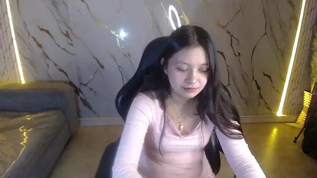 HoneyDoll tf online show from 22, 5, 2026