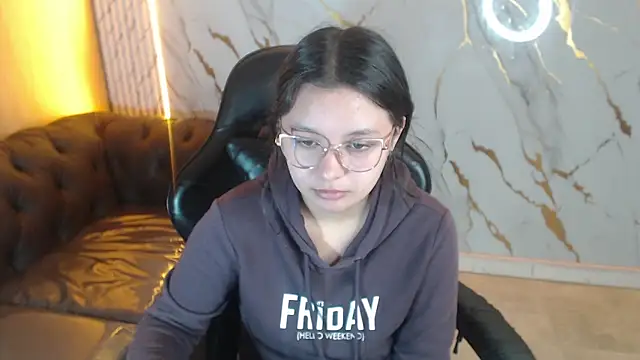 HoneyDoll tf online show from 19, 6, 2026