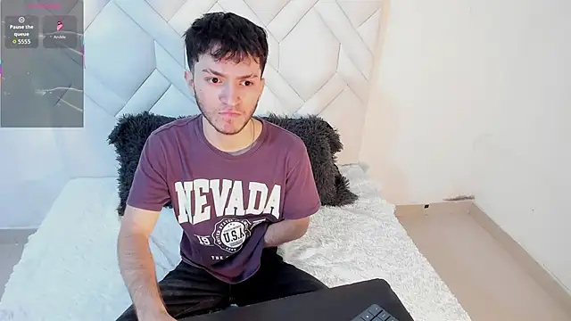 kavencastro online show from 8, 6, 2026