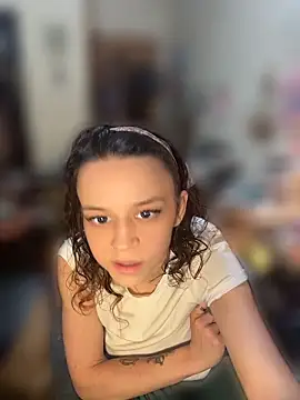 Daintydaisy2004 online show from 25, 5, 2026