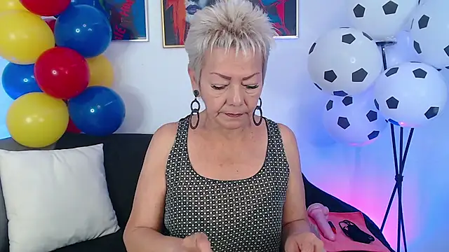 Jacky Smith1 online show from 6, 7, 2026