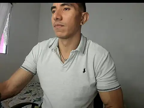 Snapshot of aquiles04 chatting on 21, 6, 2026 aquiles04 online show from 21, 6, 2026