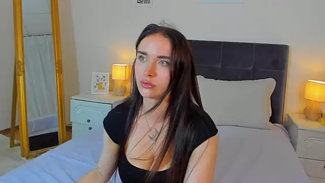 Snapshot of KellyWhites chatting on 2, 7, 2026 KellyWhites online show from 2, 7, 2026