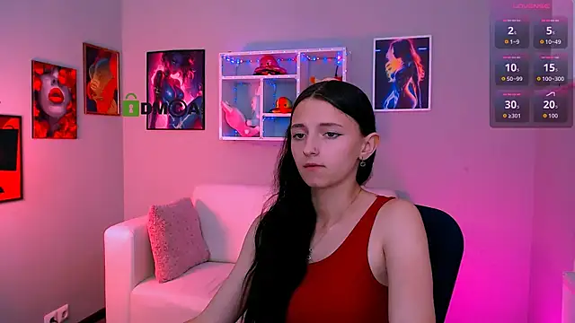 caroline honeyy online show from 8, 6, 2026
