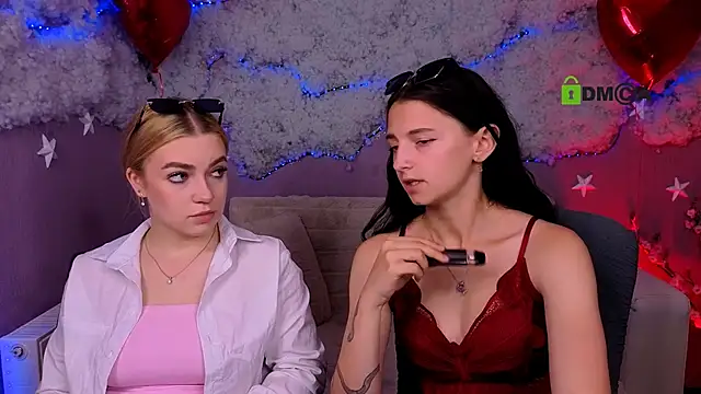 caroline honeyy online show from 22, 6, 2026