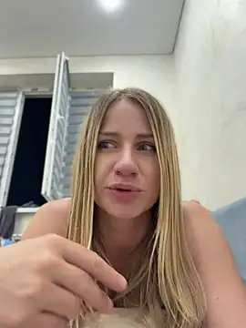 Snapshot of AnnaMist_ chatting on 8, 7, 2026 AnnaMist online show from 8, 7, 2026