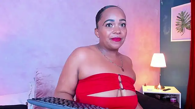 Snapshot of rouses_malih chatting on 30, 6, 2026 rouses malih online show from 30, 6, 2026