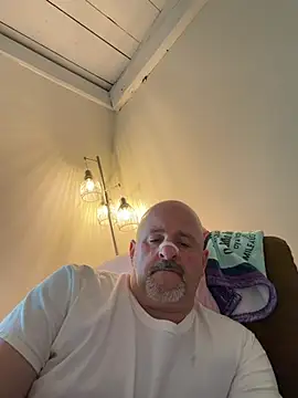 mdurand1318 online show from 13, 5, 2026