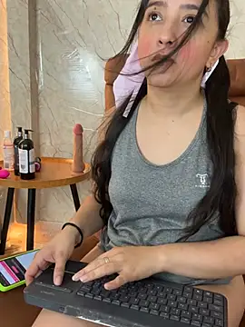 NathyFerrer online show from 9, 7, 2026