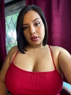 Snapshot of Elena_Grace1 chatting on 29, 5, 2026 Elena Grace1 online show from 29, 5, 2026