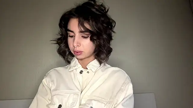 JessiaRuezga online show from 20, 5, 2026