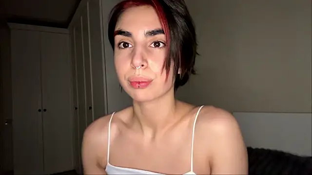 JessiaRuezga online show from 12, 7, 2026