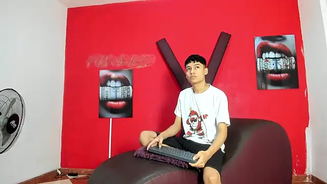 KING LOVERS1 online show from 2, 7, 2026