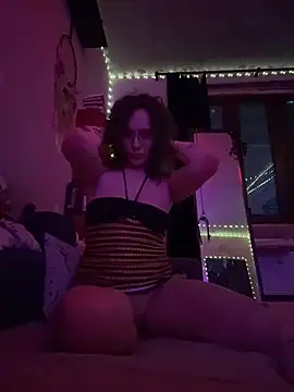 Ass Slut online show from 18, 5, 2026