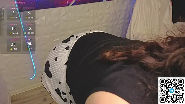 Snapshot of Mary_F0x chatting on 27, 6, 2026 Mary F0x online show from 27, 6, 2026