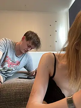 LauraundSteve  online show from 2, 6, 2026