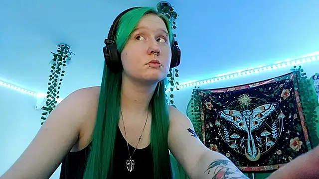 HunXena online show from 10, 6, 2026