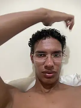 Snapshot of gabrielsalu chatting on 2, 6, 2026 gabrielsalu online show from 2, 6, 2026