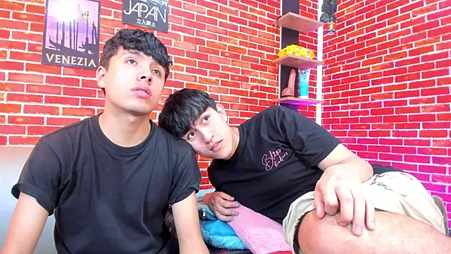 Hoot boyss  online show from 10, 6, 2026
