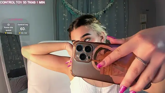 vanillafairy  online show from 25, 6, 2026