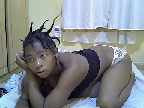Snapshot of Pretty-Bianca chatting on 17, 5, 2026 Pretty-Bianca online show from 17, 5, 2026